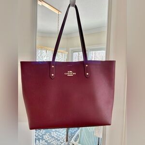 Mauve/pink large COACH hand bag/purse (large City Tote I think) 👛 👜💗